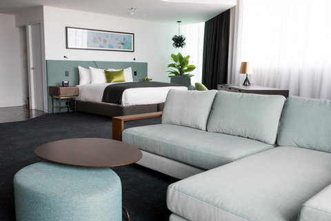 Eatons Hill Hotel - Nelson Bay Accommodation.com 43