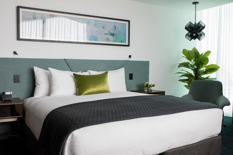 Eatons Hill Hotel - Nelson Bay Accommodation.com 42