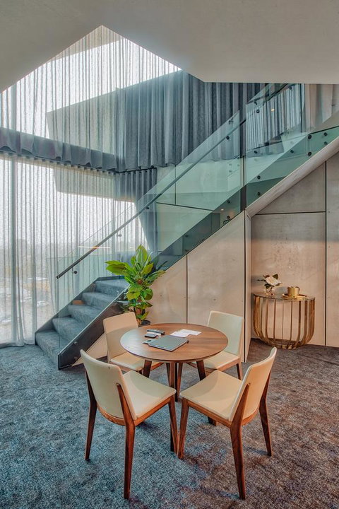 Eatons Hill Hotel - Nelson Bay Accommodation.com 8