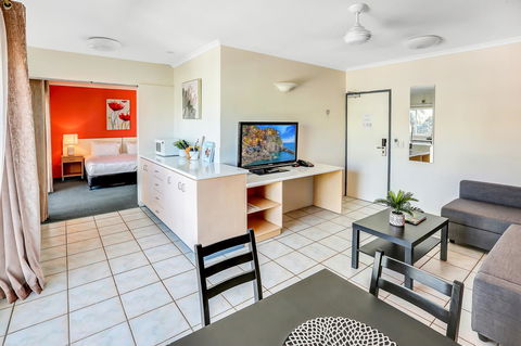 Coral Tree Inn - Accommodation Nelson Bay 25