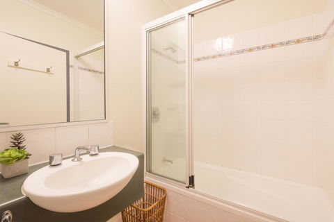 Coral Tree Inn - Accommodation Nelson Bay 41