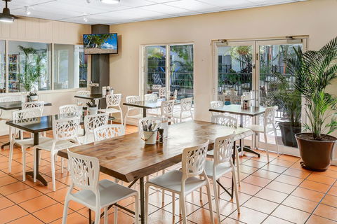 Coral Tree Inn - Accommodation Nelson Bay 26