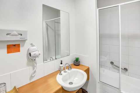 Coral Tree Inn - Accommodation Nelson Bay 33