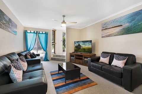 Growder Court 3 - Coolum Beach QLD - Accommodation Nelson Bay 0