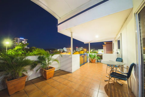 Cosmopolitan Motel & Serviced Apartments - Accommodation Nelson Bay 10