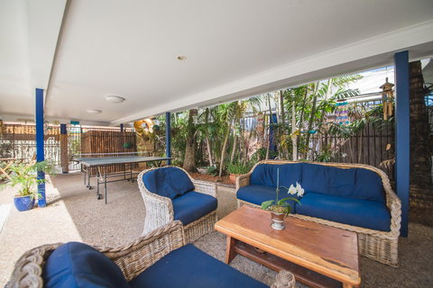 Cosmopolitan Motel & Serviced Apartments - Accommodation Nelson Bay 9