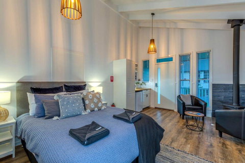 Hampton Estate Wines - Accommodation Nelson Bay 2