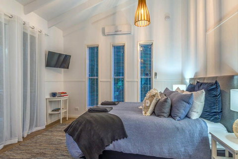 Hampton Estate Wines - Accommodation Nelson Bay 4