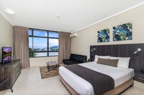Sunshine Tower Hotel - Accommodation Nelson Bay 5