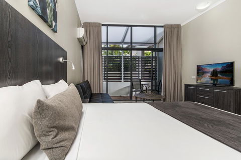 Sunshine Tower Hotel - Accommodation Nelson Bay 18