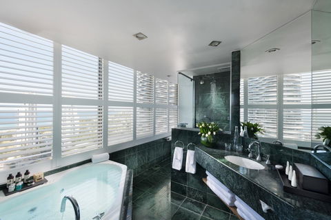 Sofitel Gold Coast Broadbeach - Accommodation Nelson Bay 24