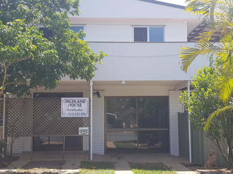 Highland House - Accommodation Nelson Bay 0