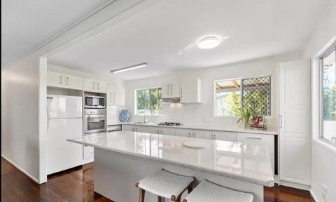 Highland House - Accommodation Nelson Bay 11