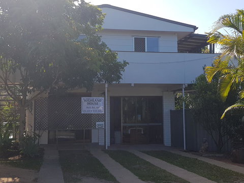 Highland House - Accommodation Nelson Bay 6