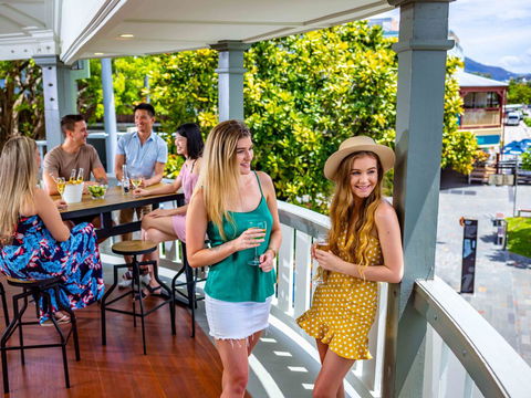 Hides Hotel - Accommodation Nelson Bay 22