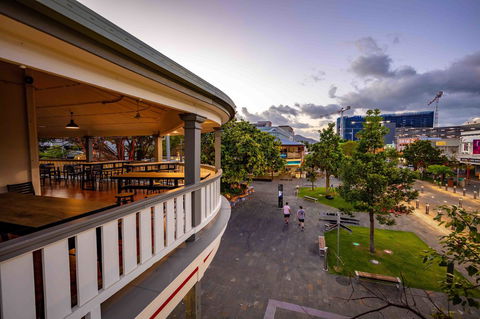 Hides Hotel - Accommodation Nelson Bay 26