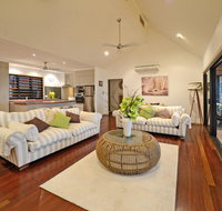 Paddons - Accommodation Nelson Bay