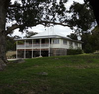 Loughmore House - Accommodation Nelson Bay