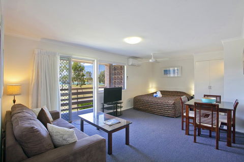 Regency Waterfront Noosa - Accommodation Nelson Bay 0