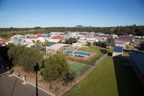 Wavecrest Village & Tourist Park - Accommodation Nelson Bay 1
