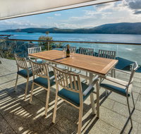 Waves 5 Luxury 3 Bedroom Breathtaking Ocean Views Central Location - Accommodation Nelson Bay