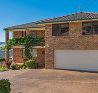 Waves  Caves - Accommodation Nelson Bay