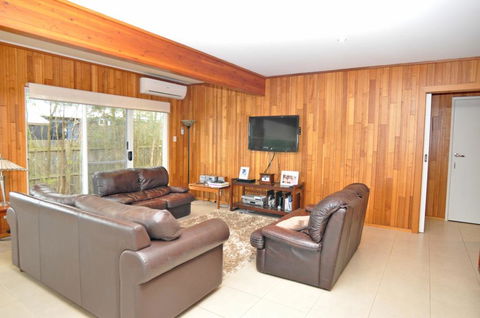 WELCOME BREAK - PET FRIENDLY - Accommodation Nelson Bay 1