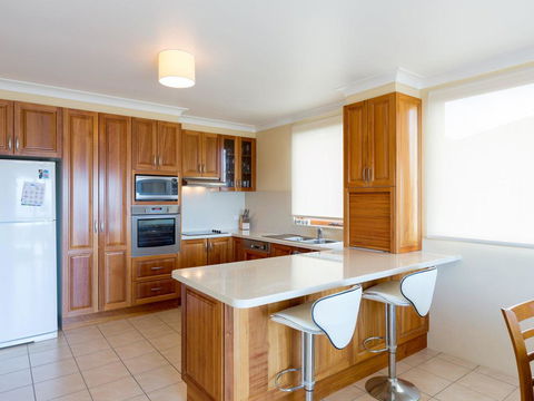 Werri Views - Nelson Bay Accommodation.com 2