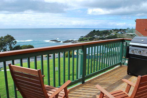 Whalevue - Unit 2 - Accommodation Nelson Bay 1