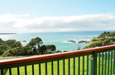 Whalevue - Unit 2 - Accommodation Nelson Bay 3