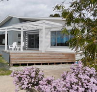 WHITE SHELLS HOLIDAY RENTAL - Accommodation Nelson Bay