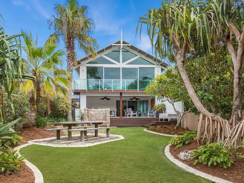 WHITE WASH ON SHE OAK - Accommodation Nelson Bay 0
