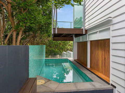 WHITE WASH ON SHE OAK - Accommodation Nelson Bay 1