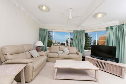 Whitesands, Unit 402, 34-38 North Street - Accommodation Nelson Bay 2