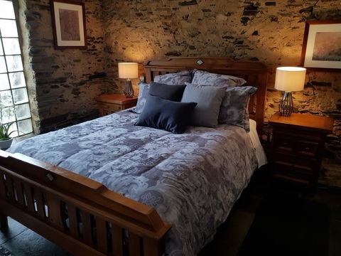 William Hunt's Retreat - Redwood Studio - Nelsons Bay Accommodation 2