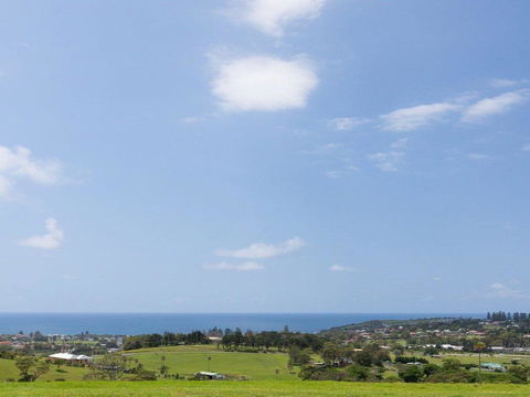 Willowview - Coastal Retreat, Stunning Views - Nelson Bay Accommodation.com 1