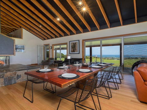 Willowview - Coastal Retreat, Stunning Views - Nelson Bay Accommodation.com 0