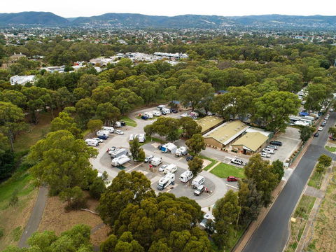 Windsor Gardens Caravan Park - Accommodation Nelson Bay 0