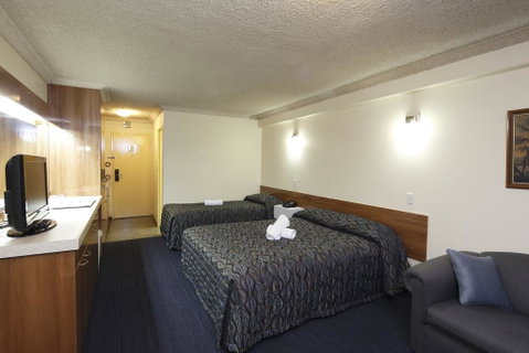 Windsor Lodge - Accommodation Nelson Bay 1