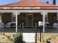 Woodstock Cottage