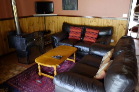 Wrenwood Chalets - Accommodation Nelson Bay 3
