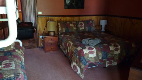 Wrenwood Chalets - Accommodation Nelson Bay 1