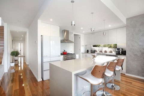 Xus Residence - Nelson Bay Accommodation.com 3