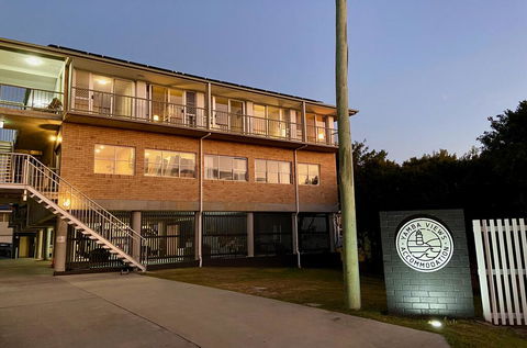 Yamba Views Accommodation - Accommodation Nelson Bay 0