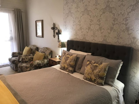 Yellow Gum Bed And Breakfast - Accommodation Nelson Bay 1