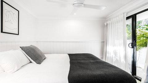Your Luxury Escape - Den - 5min Walk To Clarke's Beach - Accommodation Nelson Bay 2