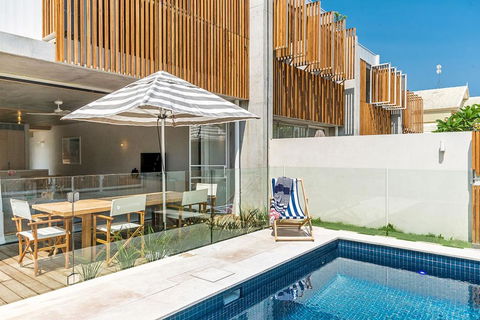 Your Luxury Escape - Driftwood Three At Clarkes Beach - Accommodation Nelson Bay 1