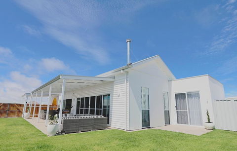 Your Place Robe - Nelsons Bay Accommodation 2