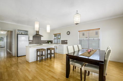 Zaahira House - Accommodation Nelson Bay 3