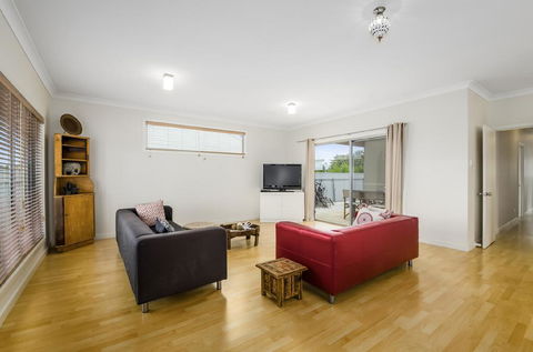 Zaahira House - Accommodation Nelson Bay 2